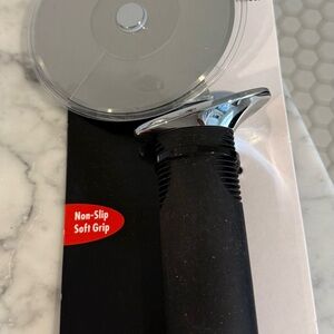 Good Grips 4 inch pizza cutter